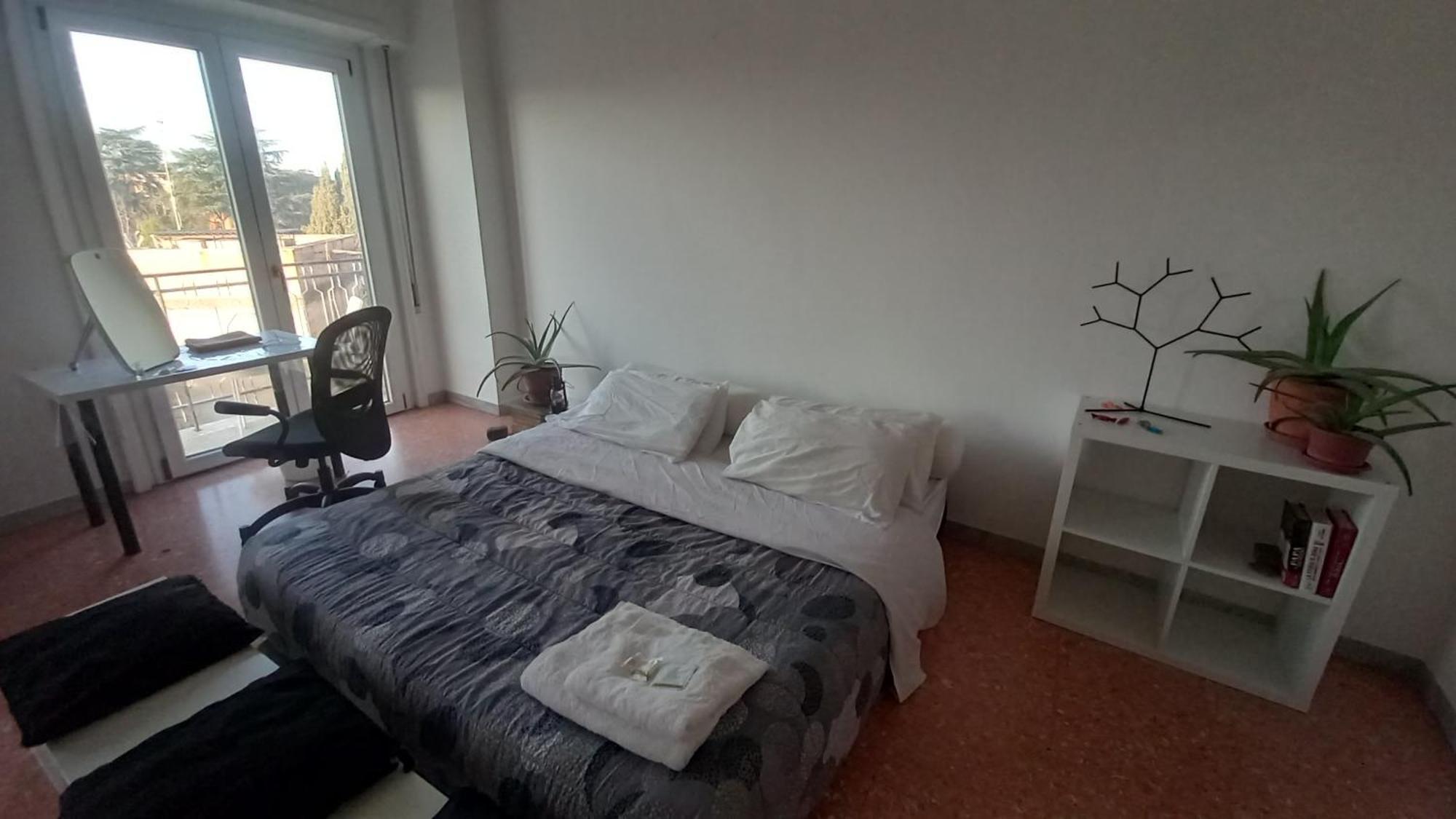 King Size With An Amazing View Privacy Comfort Alloggio in famiglia Roma